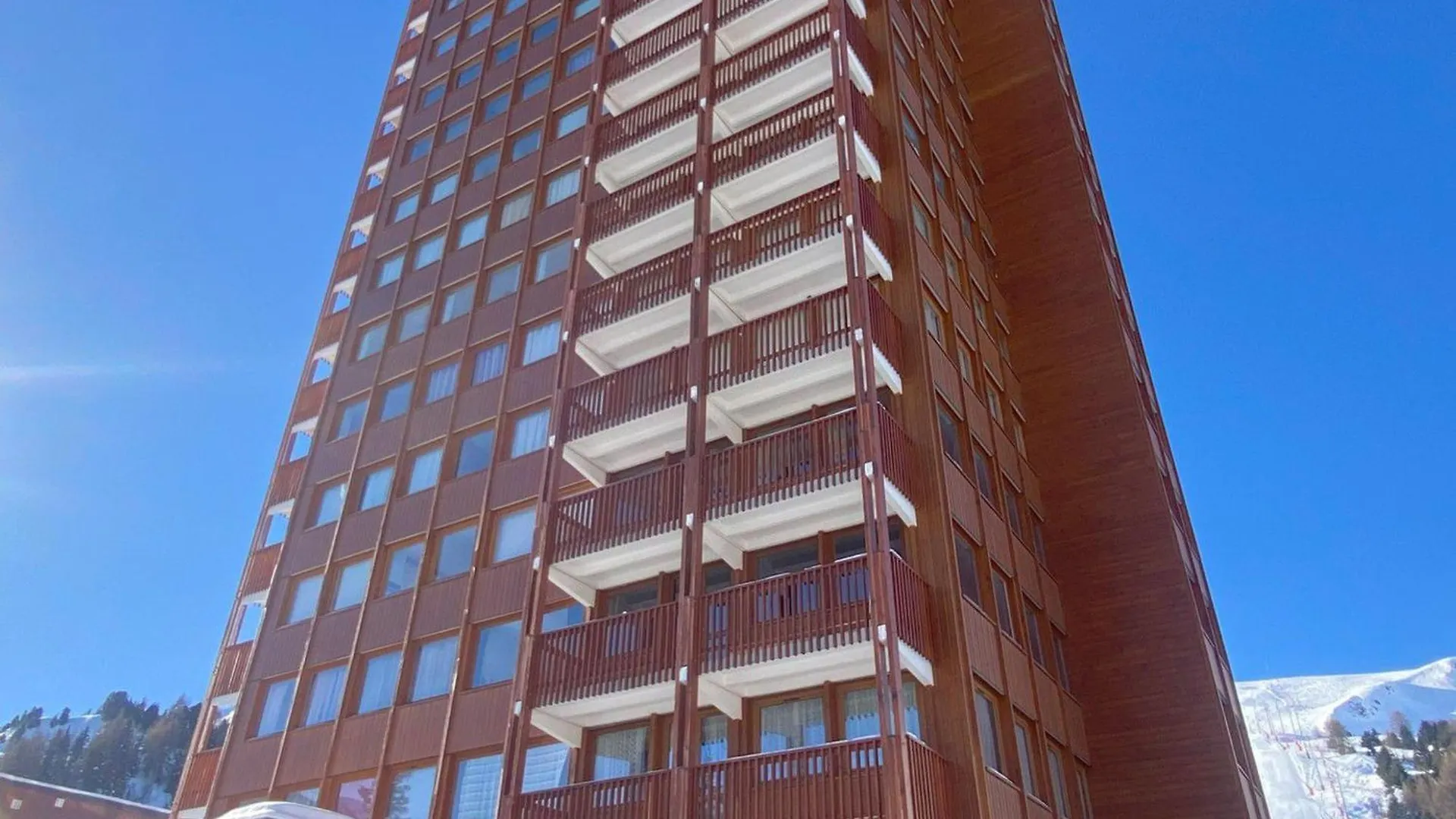 Grand Appartement Au Pied Des Pistes Avec Balcon, Pour 6 Personnes - Fr-1-455-40 La Plagne 0*,  France